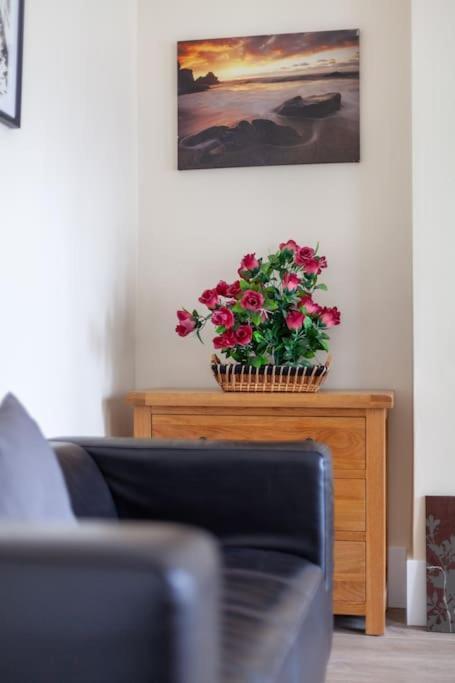 Spacious & Central 3-Bed Flat By Popular Waterloo! Londres Extérieur photo