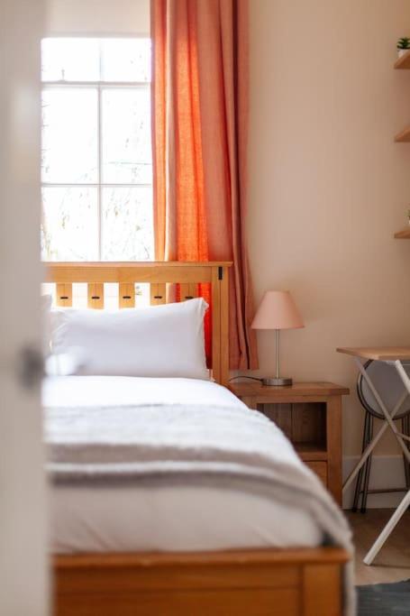 Spacious & Central 3-Bed Flat By Popular Waterloo! Londres Extérieur photo